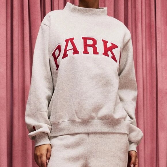 PARKE Grey College Letter Sweatshirt Unisex - Versatile Slimming Cozy💝💝 - Picture 2 of 7